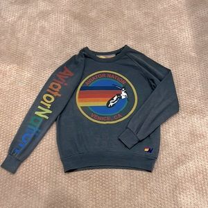 I’m selling a Aviator Nation crewneck in a size xs! The color is charcoal grey!!